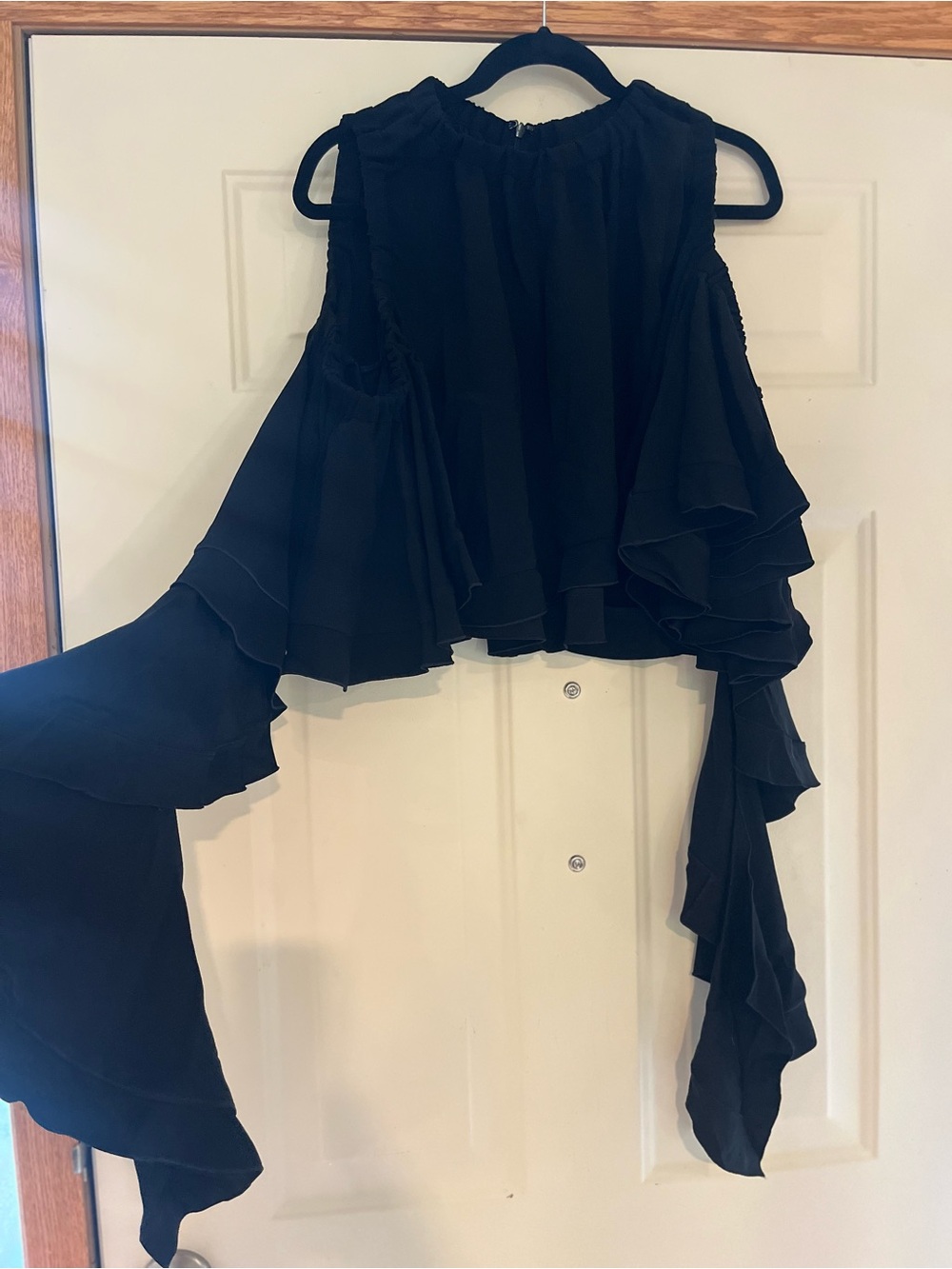 Ellery waterfall ruffle sleeves mock neck cold-shoulder top size 4